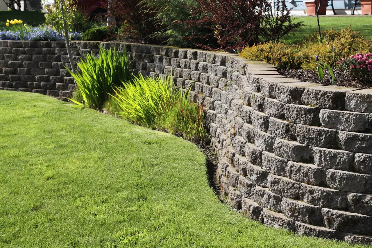 Landscape trimming and shaping